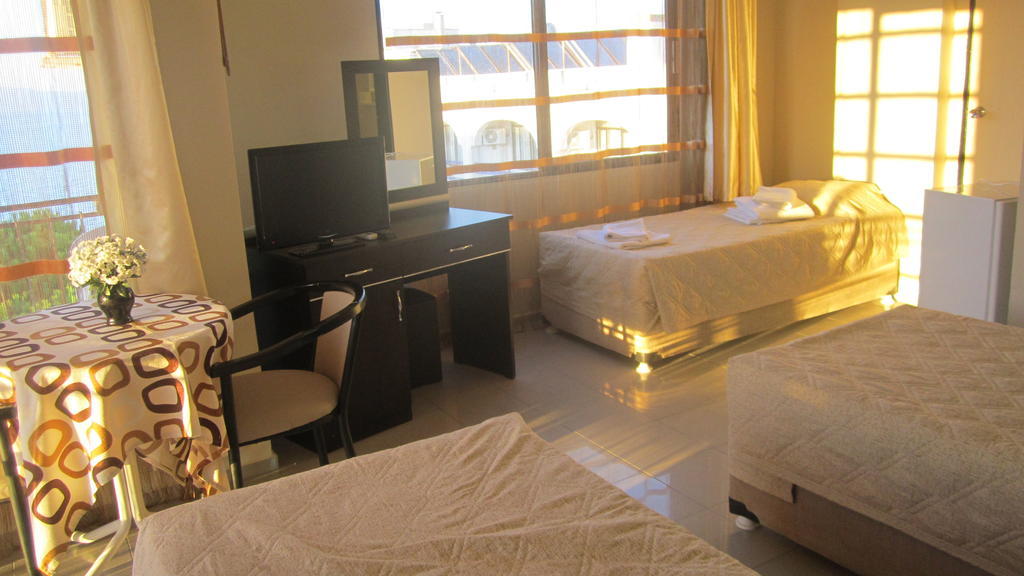 Melike Hotel Kuşadası
